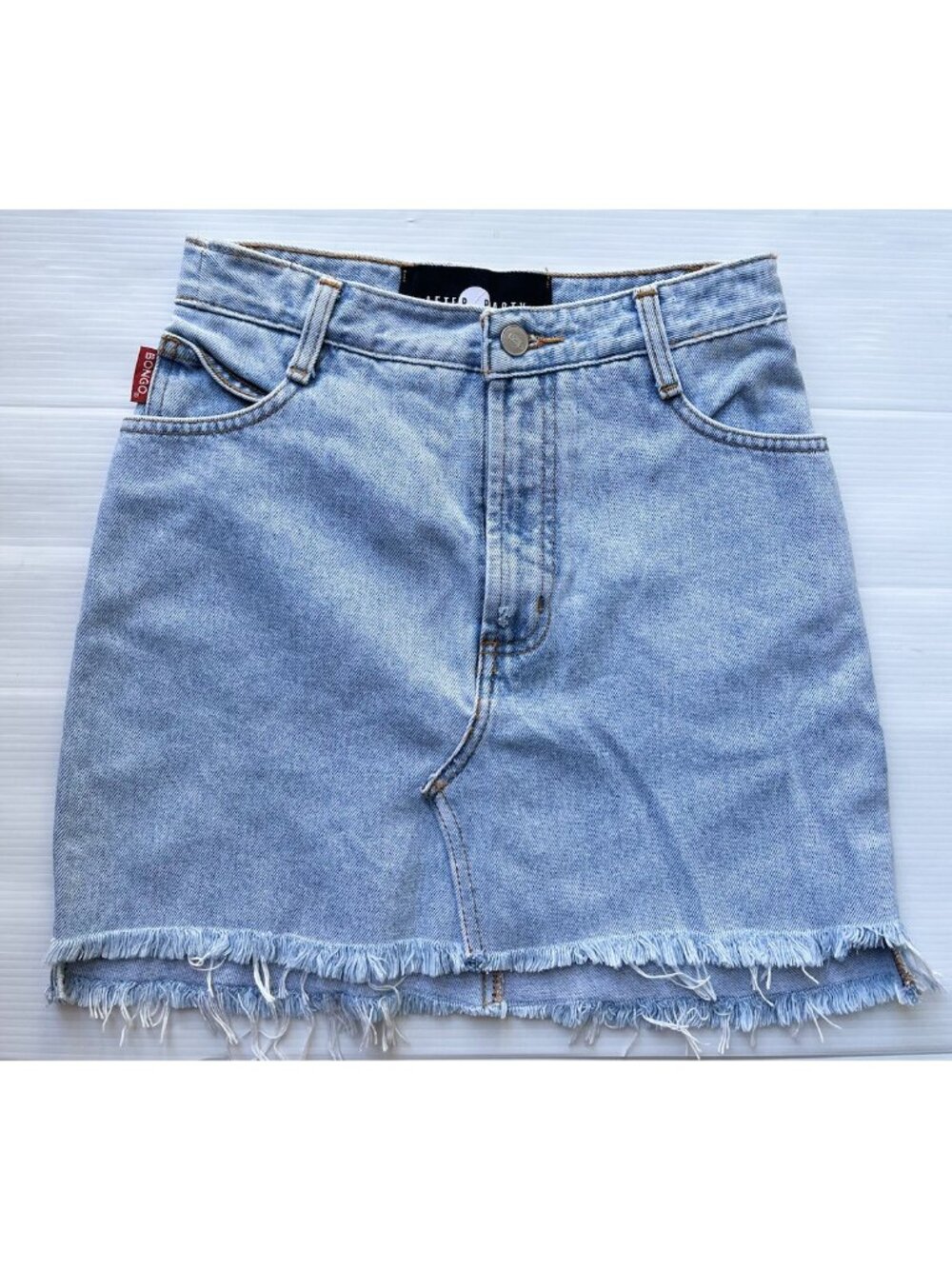 After Party by Nasty Gal Drifter Denim Mini Skirt Raw Hem Size 25 & 29 NWOT - Picture 2 of 16